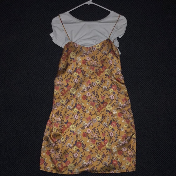 Chelsea & Violet Dresses & Skirts - T-shirt silk dress
